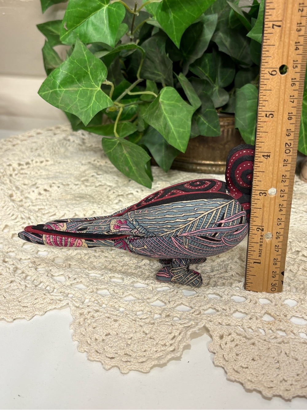 Vintage Handcrafted Bird Pin Cushion - Picture 11 of 11
